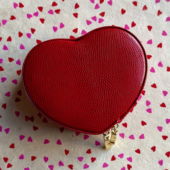 Brand New in Box Red Heart Jewelry Case - Picture 14 of 16